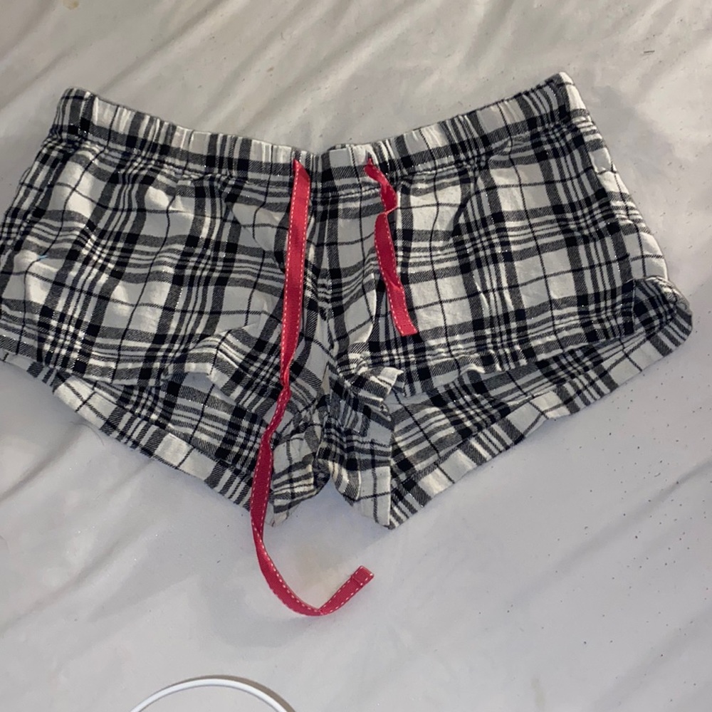 Size medium Old Navy shorts